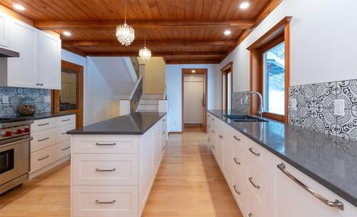 100 Lidstone Road, Salmon Arm, BC - Indoor Photo Showing Kitchen With Double Sink