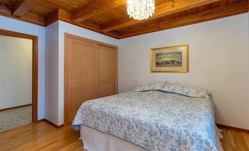 100 Lidstone Road, Salmon Arm, BC - Indoor Photo Showing Bedroom