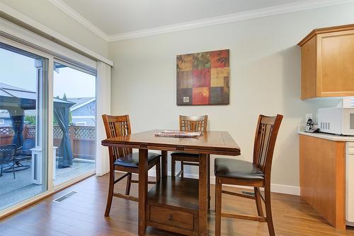 2171 Mimosa Drive, West Kelowna, BC - Indoor Photo Showing Dining Room