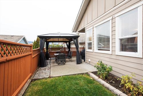 2171 Mimosa Drive, West Kelowna, BC - Outdoor With Deck Patio Veranda With Exterior