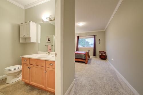 2171 Mimosa Drive, West Kelowna, BC - Indoor Photo Showing Bathroom