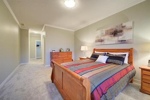 2171 Mimosa Drive, West Kelowna, BC - Indoor Photo Showing Bedroom