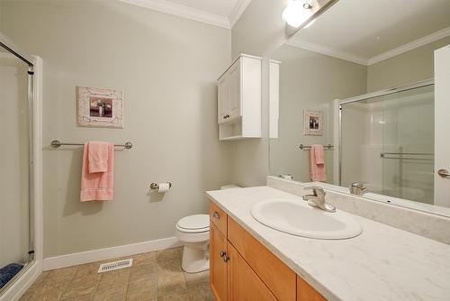 2171 Mimosa Drive, West Kelowna, BC - Indoor Photo Showing Bathroom