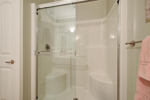 2171 Mimosa Drive, West Kelowna, BC - Indoor Photo Showing Bathroom