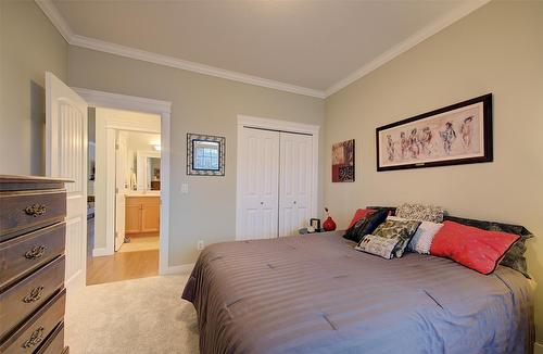 2171 Mimosa Drive, West Kelowna, BC - Indoor Photo Showing Bedroom