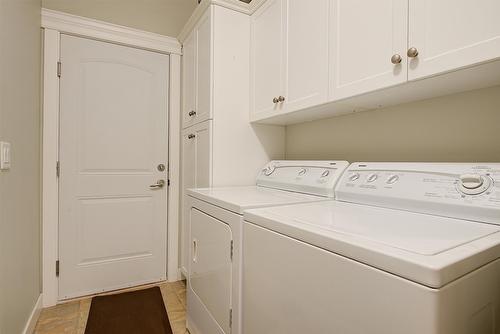 2171 Mimosa Drive, West Kelowna, BC - Indoor Photo Showing Laundry Room