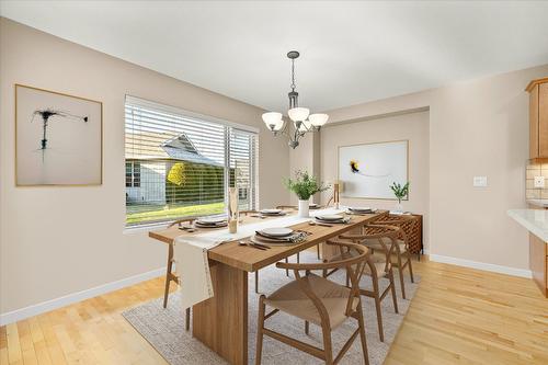 46-2365 Stillingfleet Road, Kelowna, BC - Indoor Photo Showing Dining Room