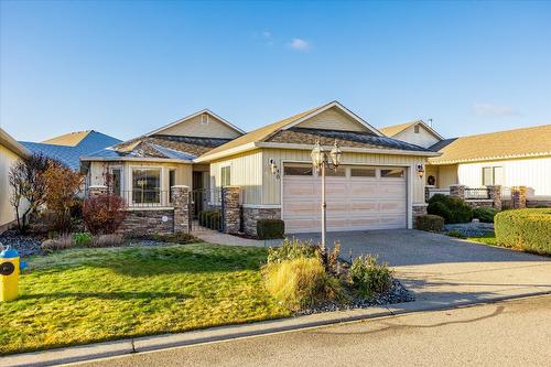 46-2365 Stillingfleet Road, Kelowna, BC - Outdoor With Facade