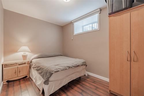 81-1370 Terravista Road, Windermere, BC - Indoor Photo Showing Bedroom