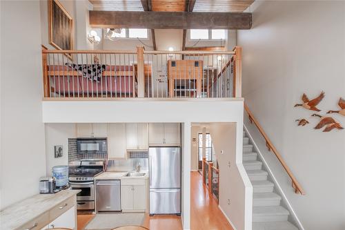 81-1370 Terravista Road, Windermere, BC - Indoor Photo Showing Kitchen