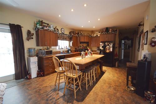 3010 Loon Lake Road, Summerland, BC - Indoor Photo Showing Dining Room