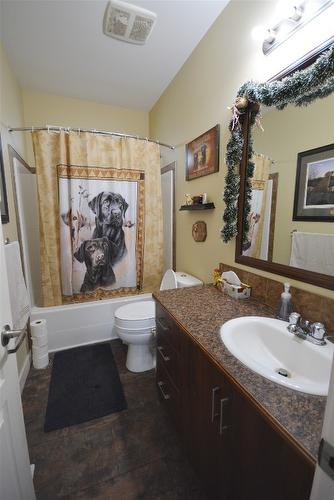 3010 Loon Lake Road, Summerland, BC - Indoor Photo Showing Bathroom