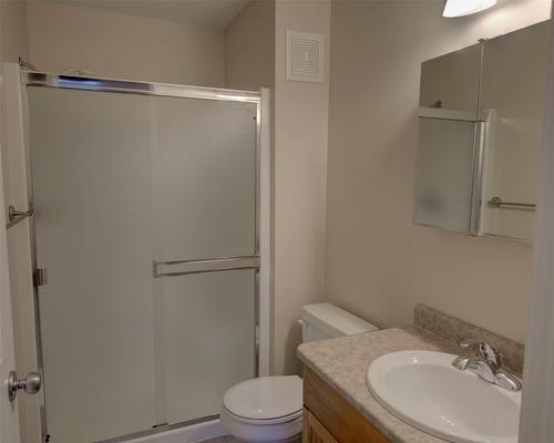 89-4740 20 Street, Vernon, BC - Indoor Photo Showing Bathroom