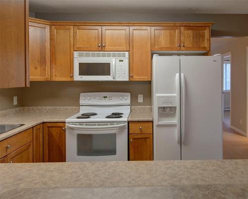 89-4740 20 Street, Vernon, BC - Indoor Photo Showing Kitchen