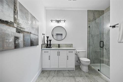 2803 Copper Ridge Drive, West Kelowna, BC - Indoor Photo Showing Bathroom