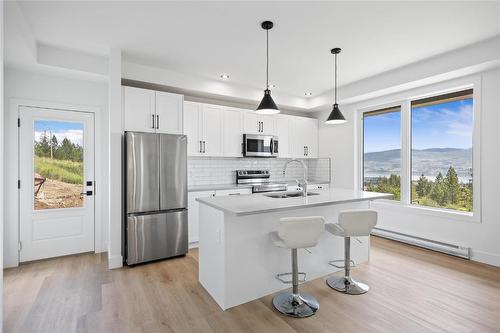 2803 Copper Ridge Drive, West Kelowna, BC - Indoor Photo Showing Kitchen With Double Sink With Upgraded Kitchen