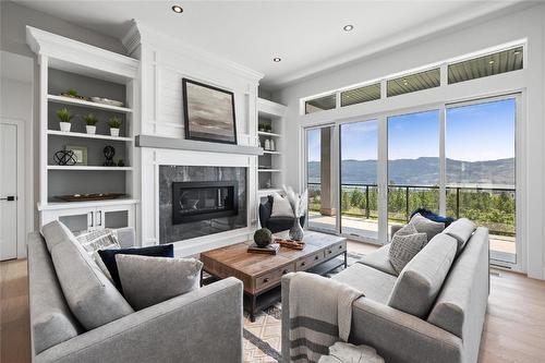 2803 Copper Ridge Drive, West Kelowna, BC - Indoor Photo Showing Living Room With Fireplace