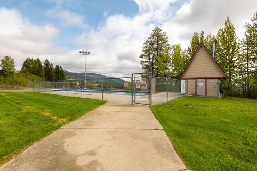 114-1051 Gerry Sorensen Way, Kimberley, BC - Outdoor