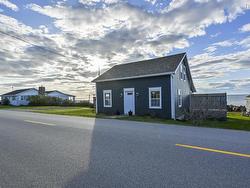 12271 Shore Road  Port George, NS B0S 1P0