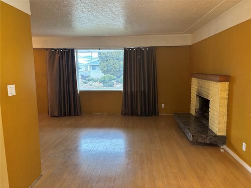 332 Oak Road, Kamloops, BC - Indoor