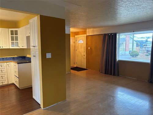 332 Oak Road, Kamloops, BC - Indoor