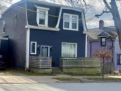 272 Portland Street  Dartmouth, NS B2Y 1J9