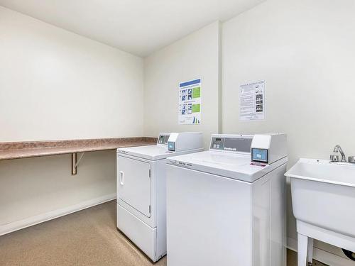 202-2757 Quadra St, Victoria, BC - Indoor Photo Showing Laundry Room