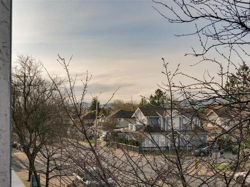 205-9711 Fifth St, Sidney, BC - Outdoor With View