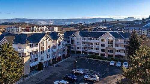 215-400 Sutton Crescent, Kelowna, BC - Outdoor