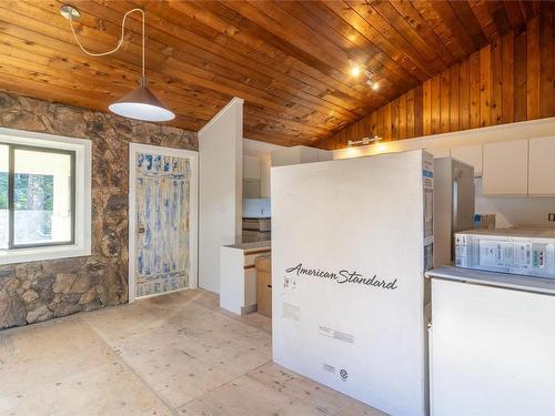 5824 Wallace Rd, Pender Island, BC 