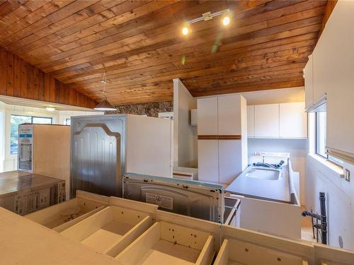 5824 Wallace Rd, Pender Island, BC 