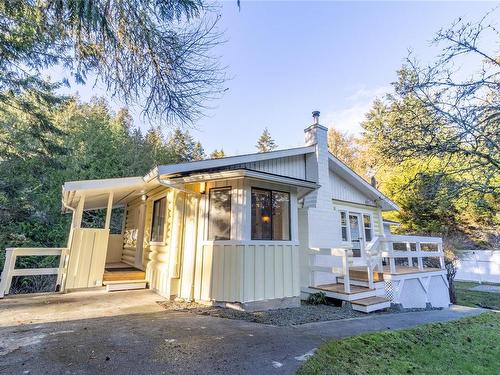 5824 Wallace Rd, Pender Island, BC 