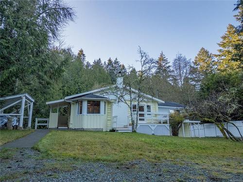 5824 Wallace Rd, Pender Island, BC 