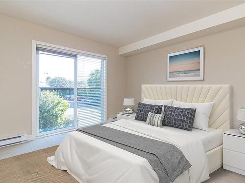 306-356 Gorge Rd East, Victoria, BC - Indoor Photo Showing Bedroom