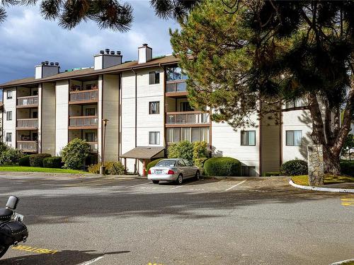 512-71 Gorge Rd West, Saanich, BC - Outdoor With Balcony With Facade