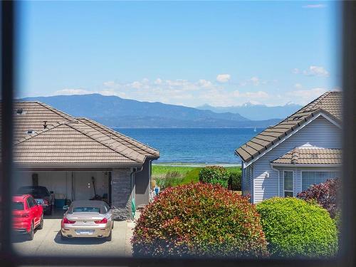 1692 Admiral Tryon Blvd, Parksville, BC 