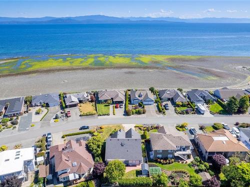 1692 Admiral Tryon Blvd, Parksville, BC 