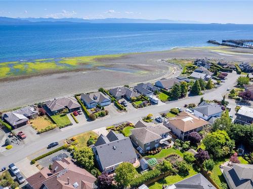 1692 Admiral Tryon Blvd, Parksville, BC 