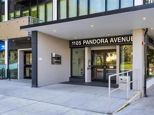 N216-1105 Pandora Ave, Victoria, BC - Outdoor