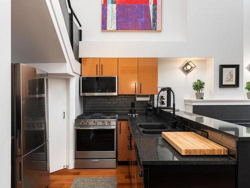 321-599 Pandora Ave, Victoria, BC - Indoor Photo Showing Kitchen With Double Sink