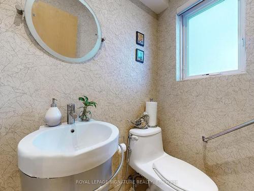 153-96 Crimson Millway, Toronto, ON - Indoor Photo Showing Bathroom