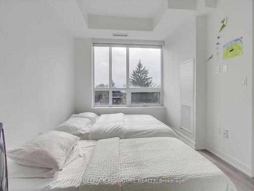 305-630 Greenwood Ave, Toronto, ON - Indoor Photo Showing Bedroom