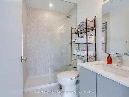 305-630 Greenwood Ave, Toronto, ON - Indoor Photo Showing Bathroom