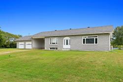 6 Rue Robert  Mansfield-Et-Pontefract, QC J0X 1R0