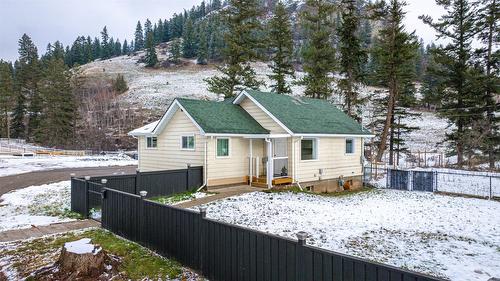 5517 6 Highway, Coldstream, BC - Outdoor