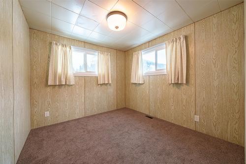 5517 6 Highway, Coldstream, BC - Indoor Photo Showing Other Room