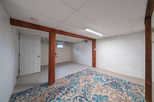 5517 6 Highway, Coldstream, BC - Indoor Photo Showing Basement