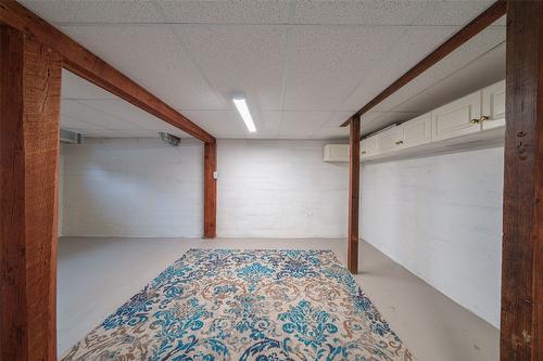 5517 6 Highway, Coldstream, BC - Indoor