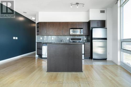 2009 - 231 Fort York Boulevard, Toronto, ON - Indoor Photo Showing Kitchen With Stainless Steel Kitchen