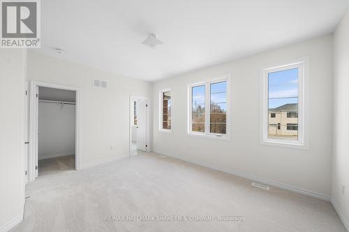 22 Rail Trail Court, Georgina, ON - Indoor Photo Showing Other Room